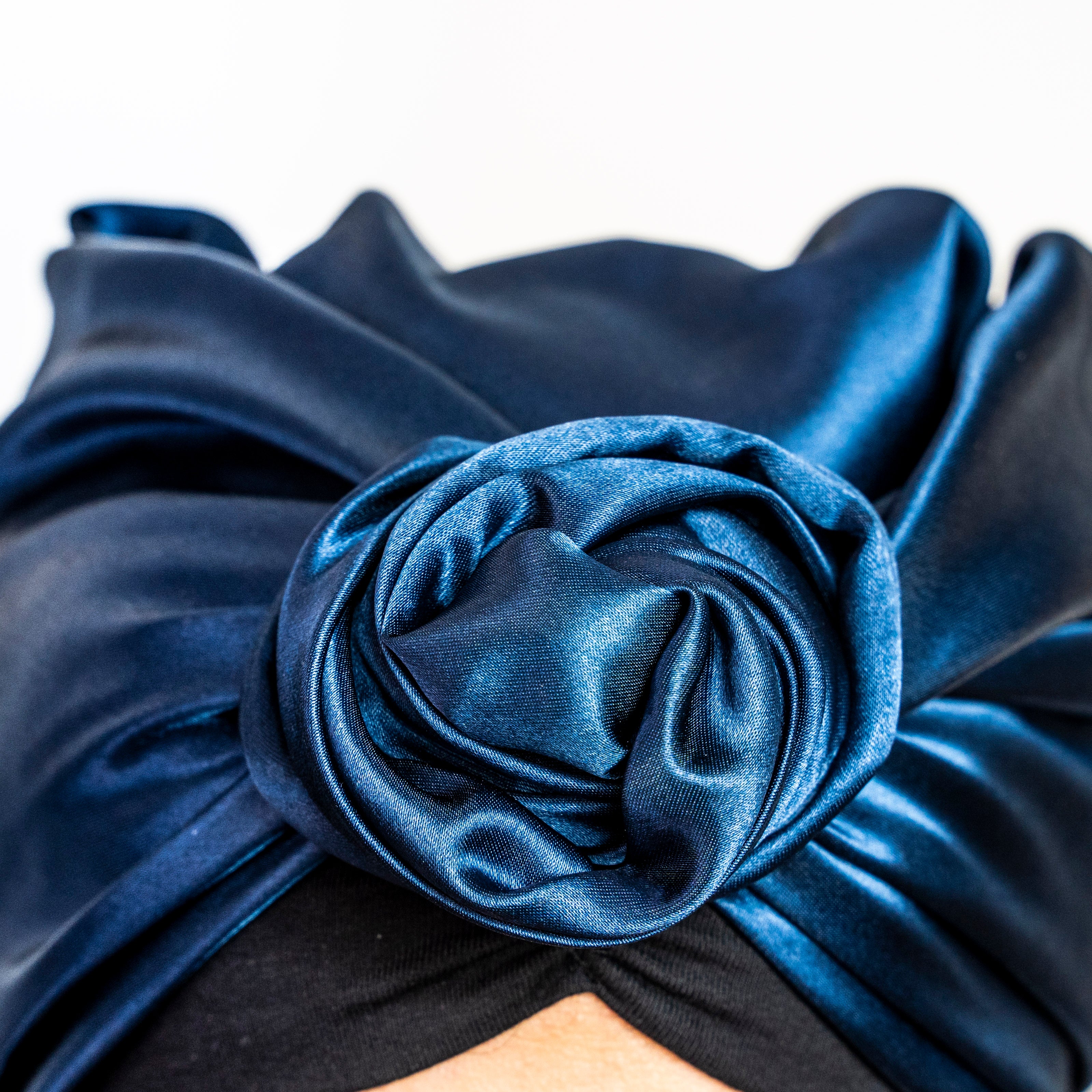 turban satin bleu nuit